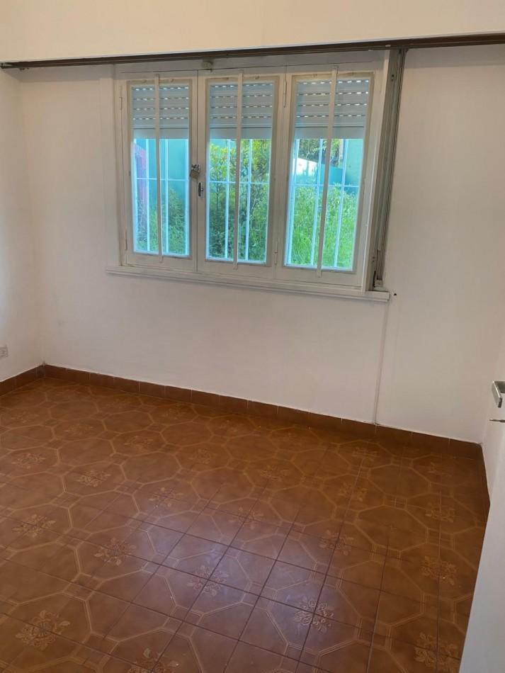 Venta. Chalet 5 Ambientes. Barrio Chauvin 5