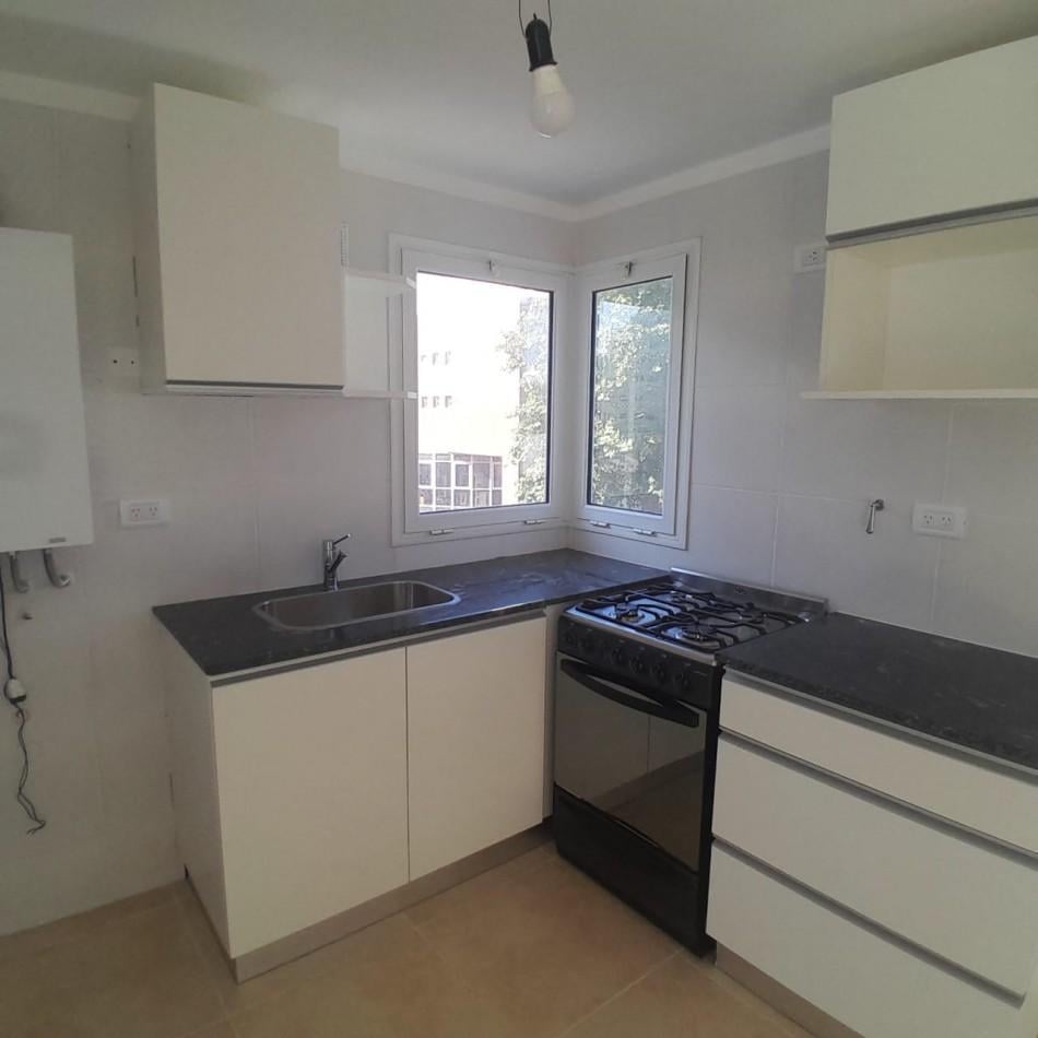 Foto de VENTA. DEPARTAMENTO DOS AMBIENTES A ESTRENAR. BARRIO LA PERLA, imagen 2