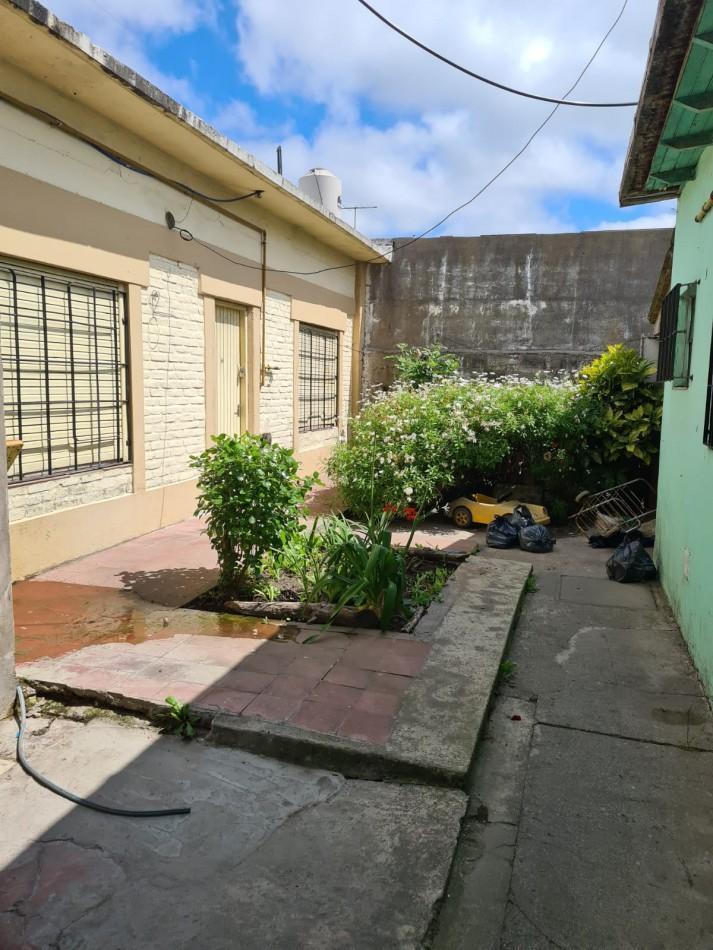 Foto de VENTA. PROPIEDAD EN BLOCK, 4 DEPARTAMENTOS. SAN MARTIN 6600., imagen 3