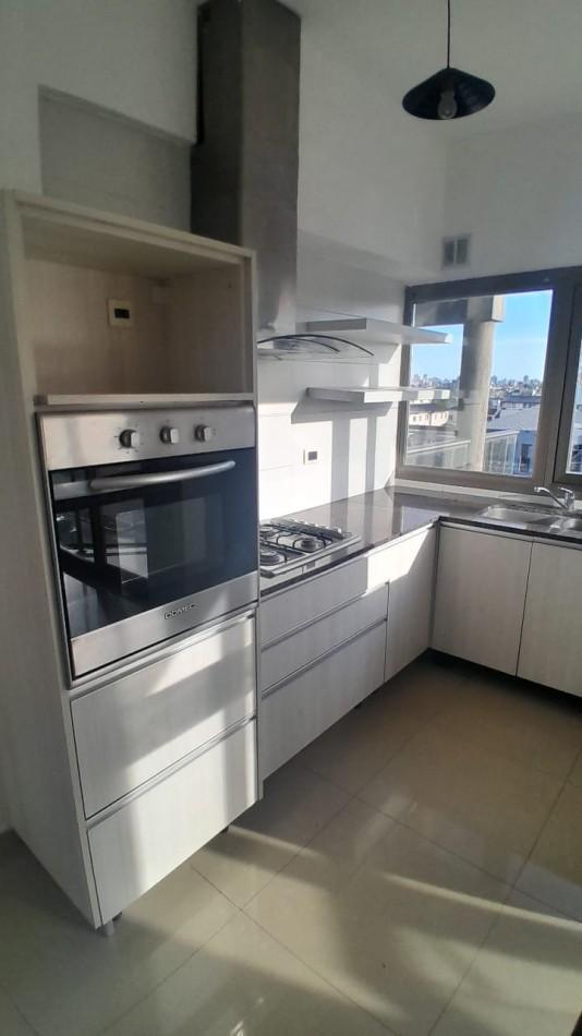 Foto de EN VENTA SEMIPISO ZONA CONSTITUCION 4100, imagen 3