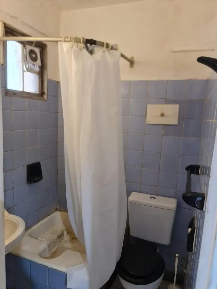 Departamento 1 ambiente Colon y Guemes 4