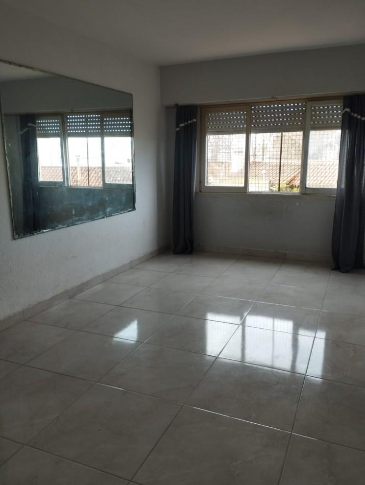 Foto de 3 AMBIENTES EN COMPLEJO CERRADO EN BARRIO VILLA PRIMERA. APTO CREDITO, imagen 2