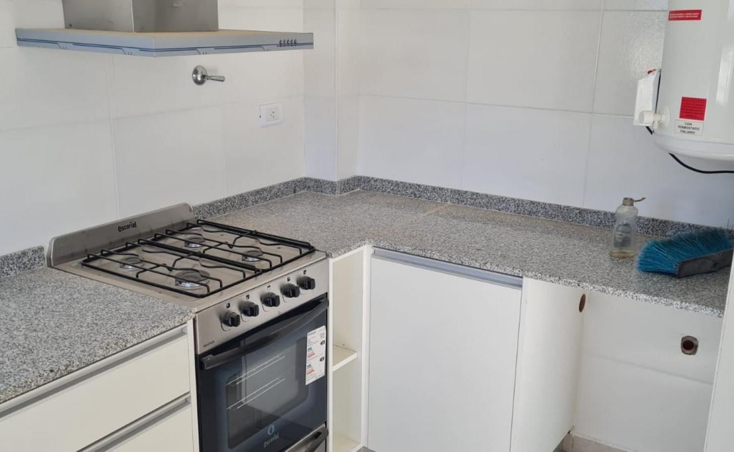 Foto de DUPLEX 3 AMBIENTES. BARRIO FELIX U. CAMET. APTO CREDITO, imagen 1