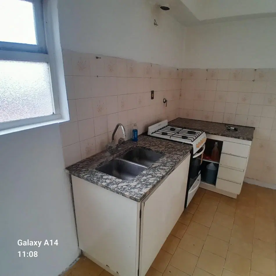 DEPARTAMENTO DE 2 AMBIENTES EN RIVADAVIA AL 8100 3