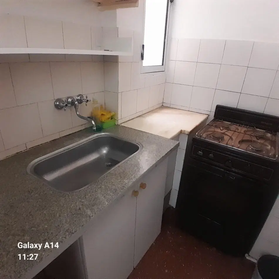 DEPARTAMENTO DE 2 AMBIENTES AMOBLADO 4
