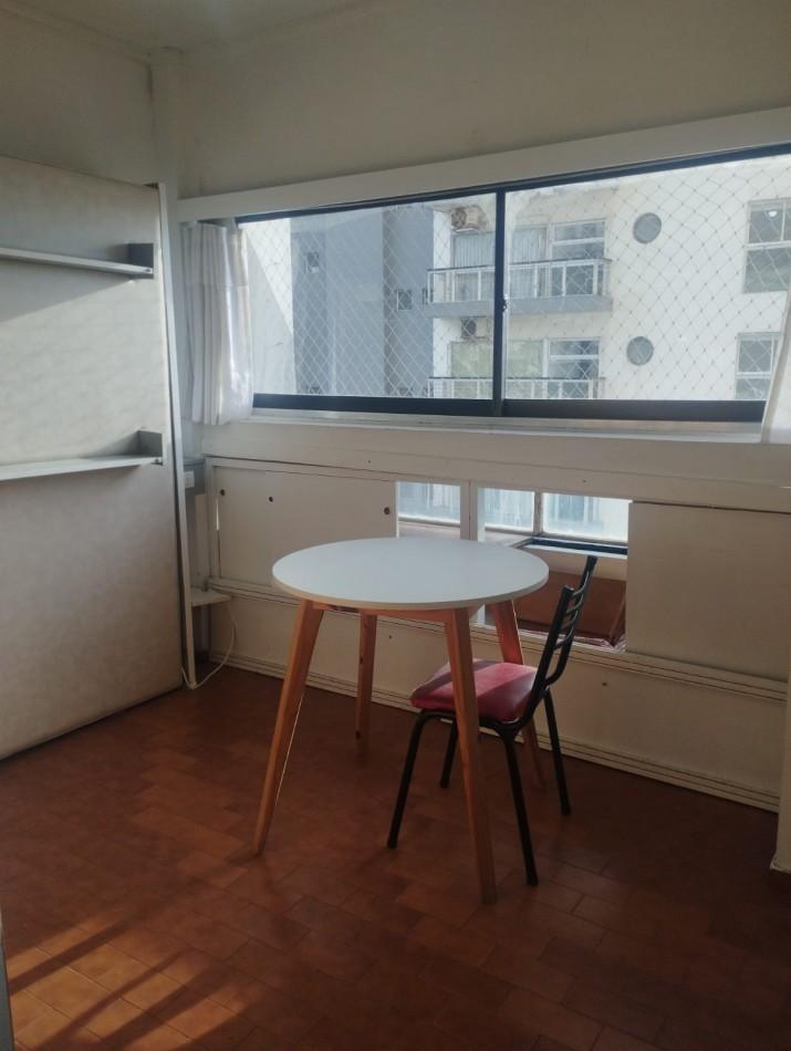 Foto de DEPARTAMENTO UN AMBIENTE CON COCHERA Y VISTA AL MAR. CENTRO, imagen 2