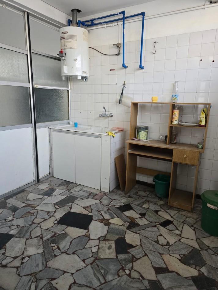 Foto de LOCAL CON VIDRIERA A LA CALLE, EN EXCELENTE ZONA DE VILLA PRIMERA, imagen 4