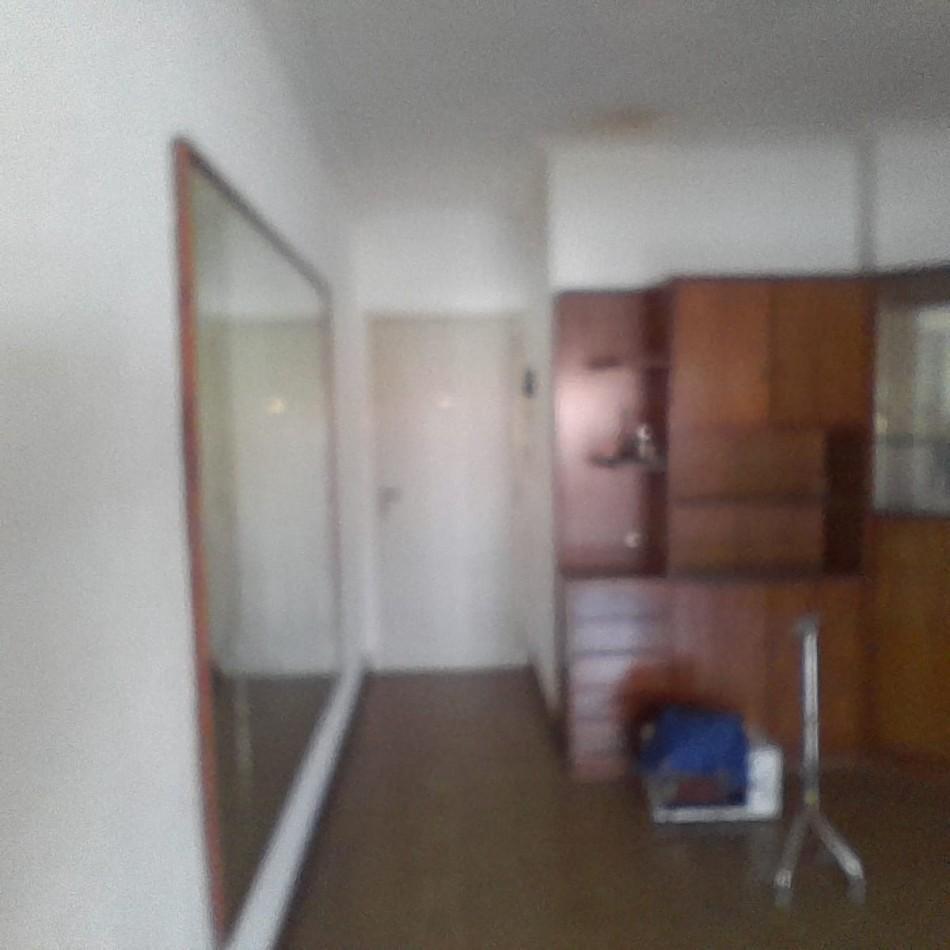 Foto de DEPARTAMENTO DE 2 AMBIENTES SOBRE AVENIDA TEJEDOR. APTO CREDITO., imagen 3