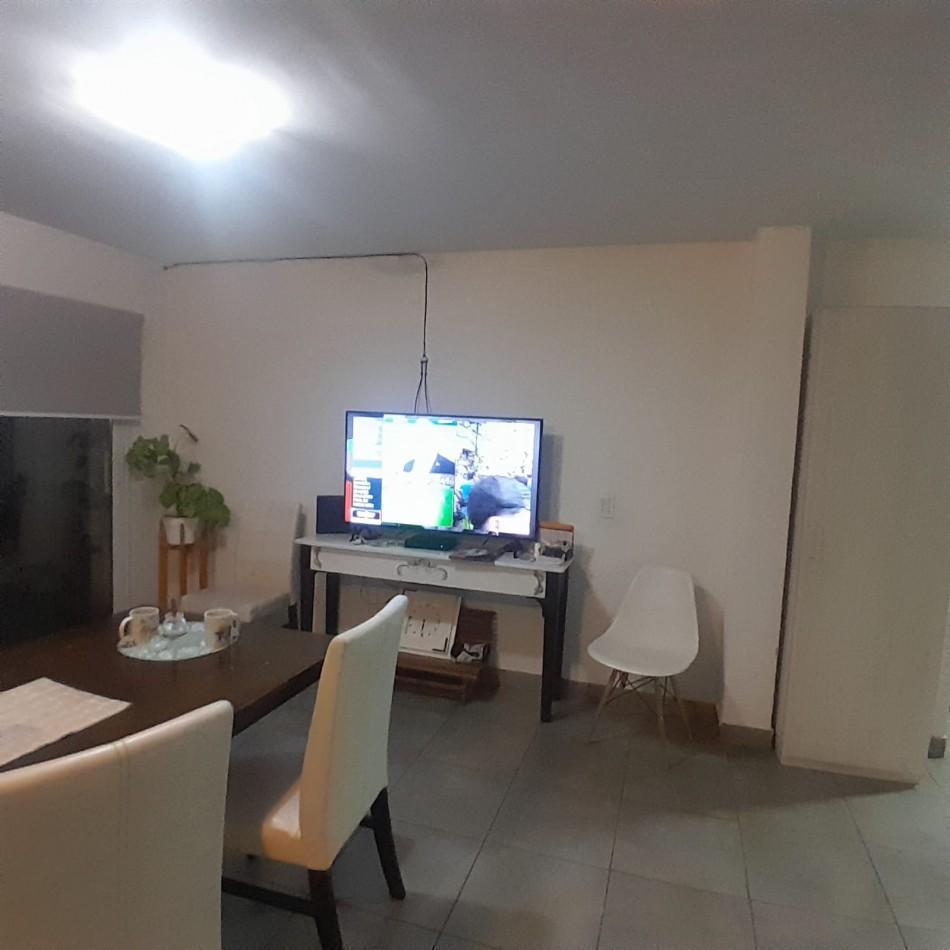 Foto de CASA DE 4 AMBIENTES EN BARRIO PINARES, imagen 3