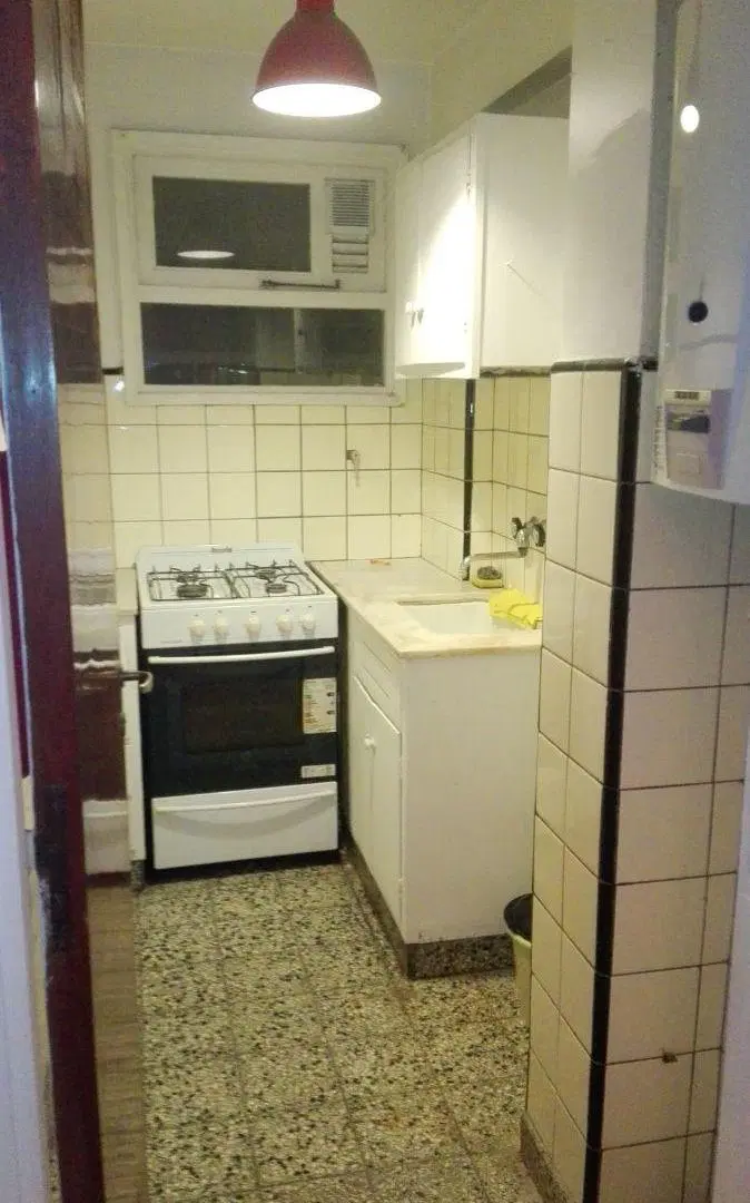 Departamento de 27 m2 cubiertos en alquiler en Plaza Mitre 5