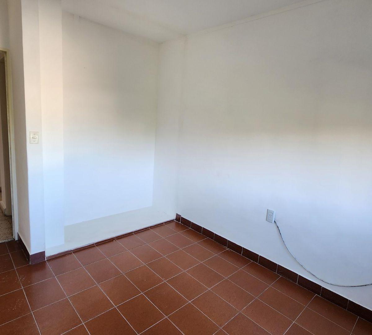 Departamento 3 Dorm. + Cochera en Candiotti Santa Fe 5
