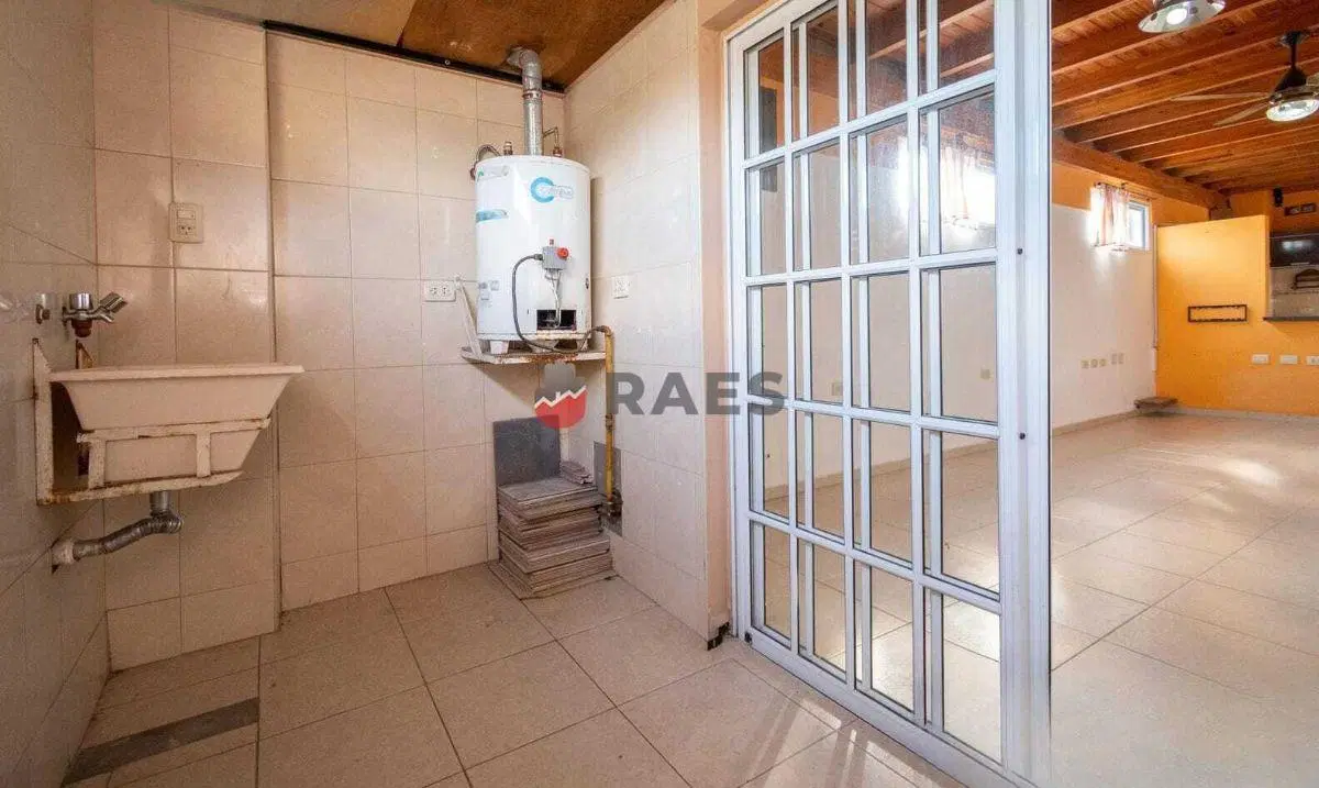 Departamento de 103 m2 con 2 dormitorios en alquiler a metros de Gral Paz y Av. galicia. 5
