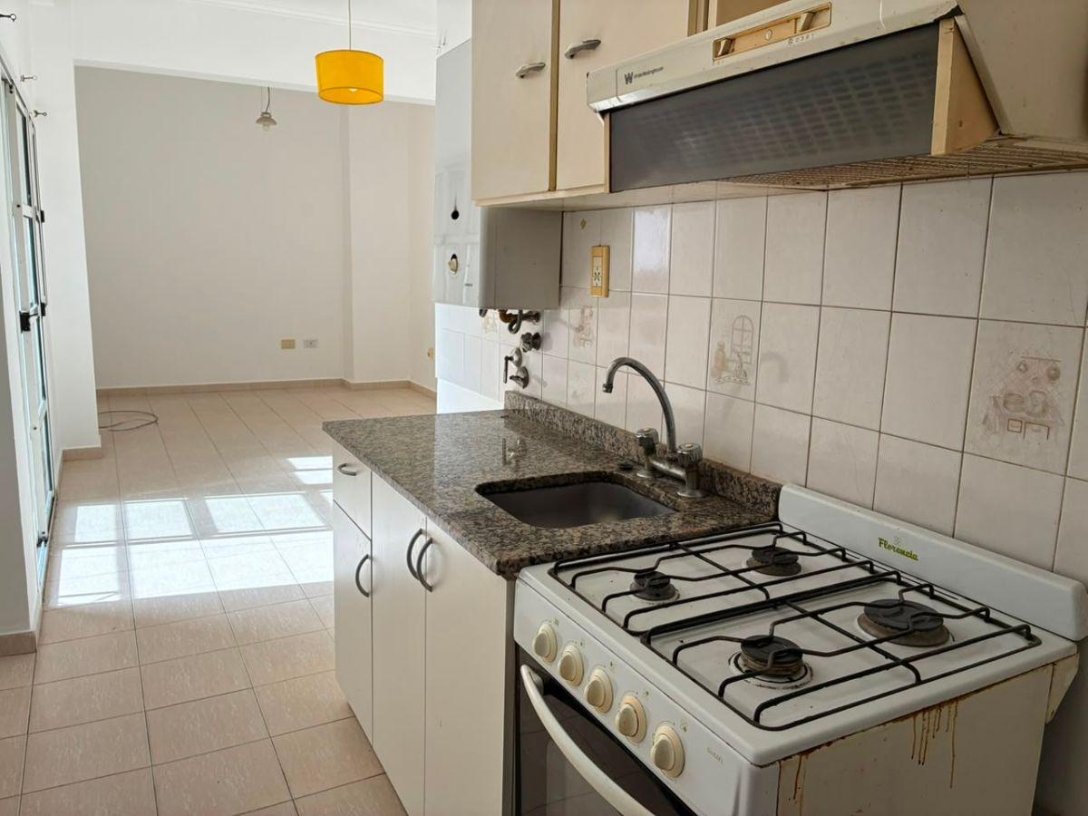 Foto de DEPARTAMENTO DOS DORMITORIOS BARRIO CENTRO SUR, imagen 5