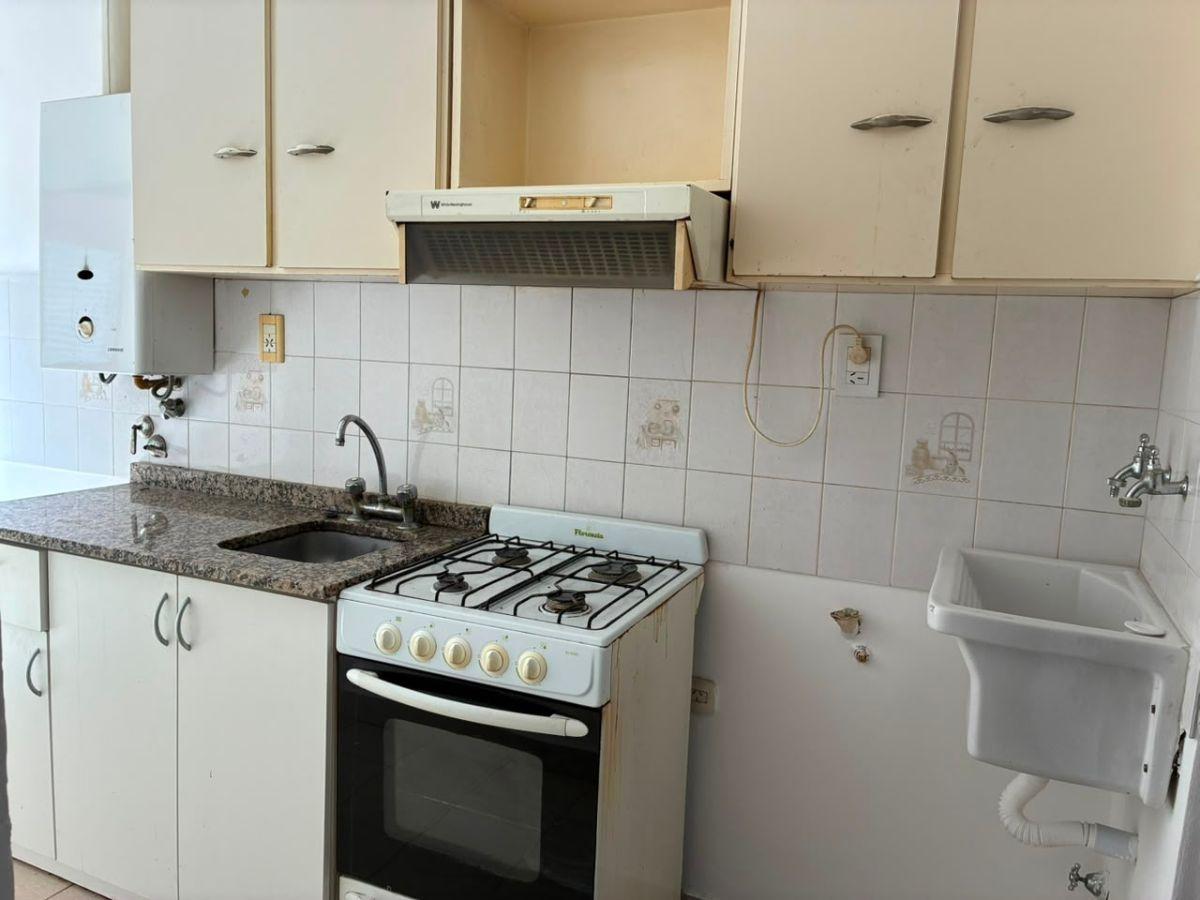 Foto de DEPARTAMENTO DOS DORMITORIOS BARRIO CENTRO SUR, imagen 3