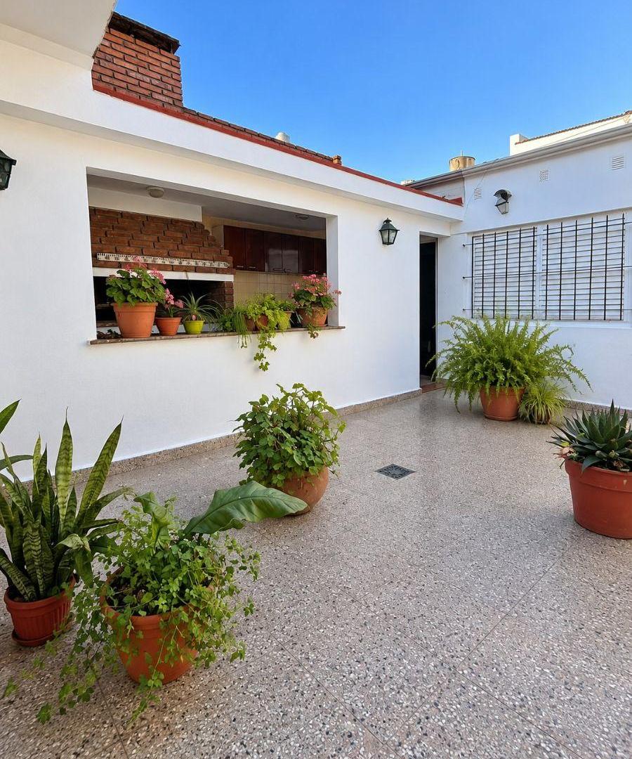 Foto de Casa en dos plantas, renovada y lista para entrar a vivir., imagen 4