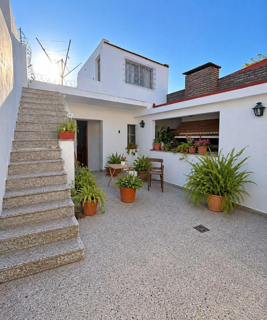 Foto de Casa en dos plantas, renovada y lista para entrar a vivir., imagen 5