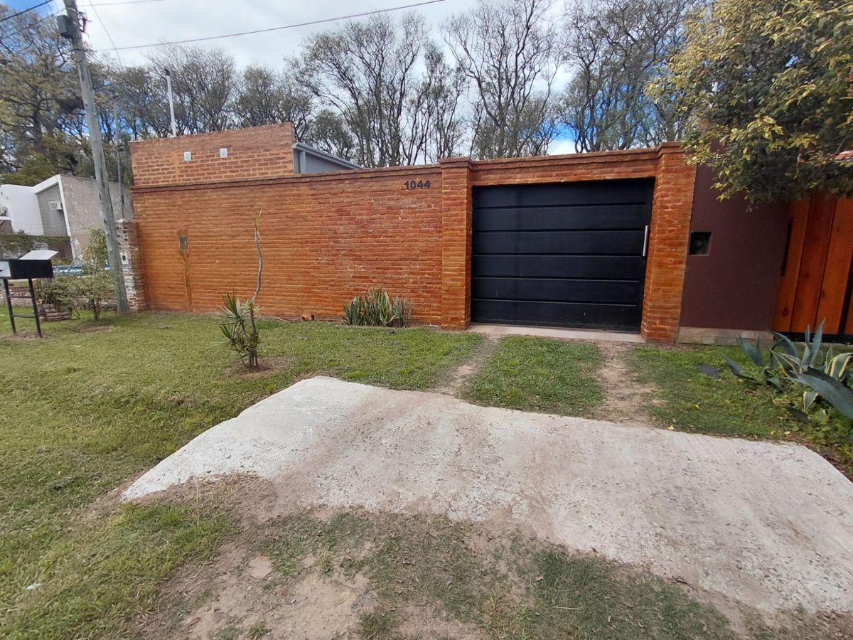 Foto de Casa en venta en Sauce Viejo con pileta, imagen 3