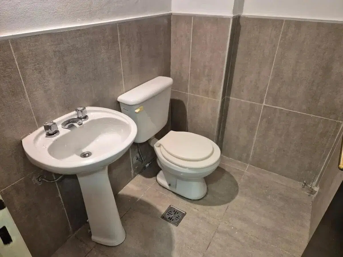 Alquilo Local Comercial - 60 M2 - Nueva Córdoba 2