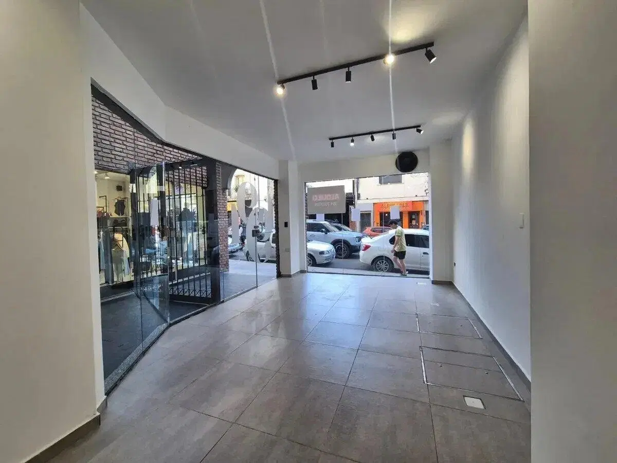 Alquilo Local Comercial - 60 M2 - Nueva Córdoba 4