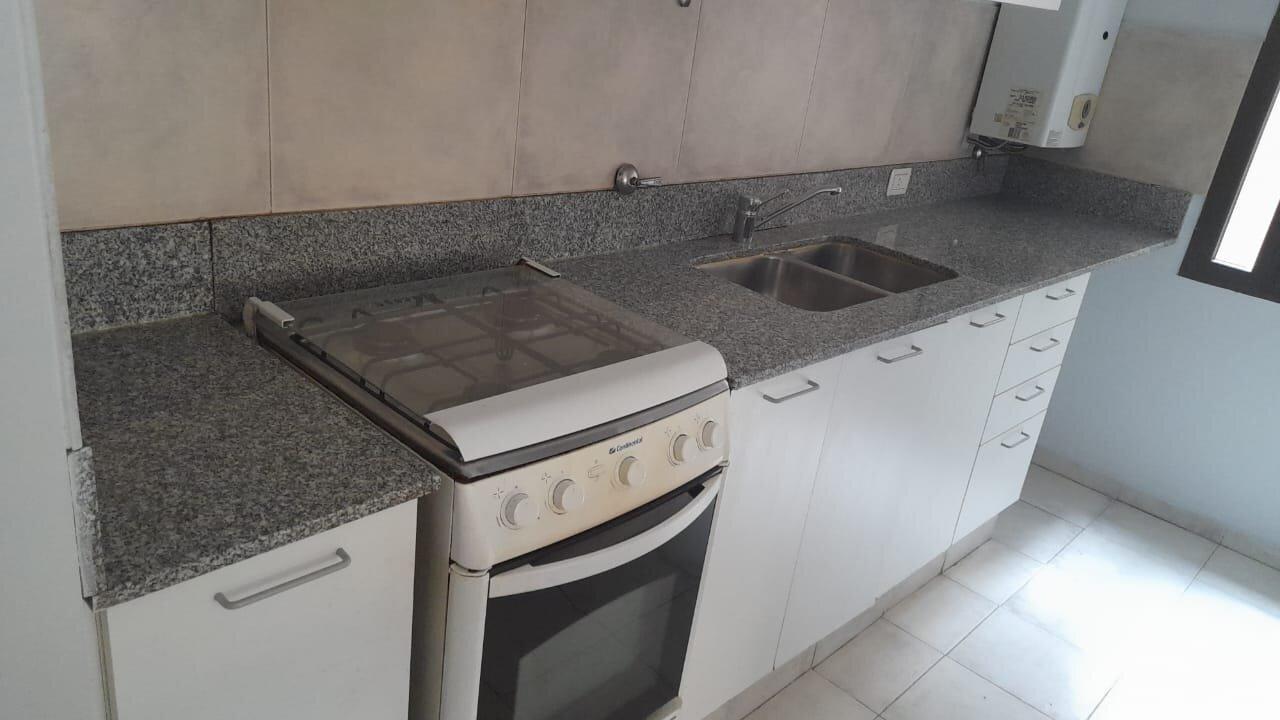 Foto de DEPTO 1 DORM AMPLIO- BUENOS AIRES 320, imagen 5