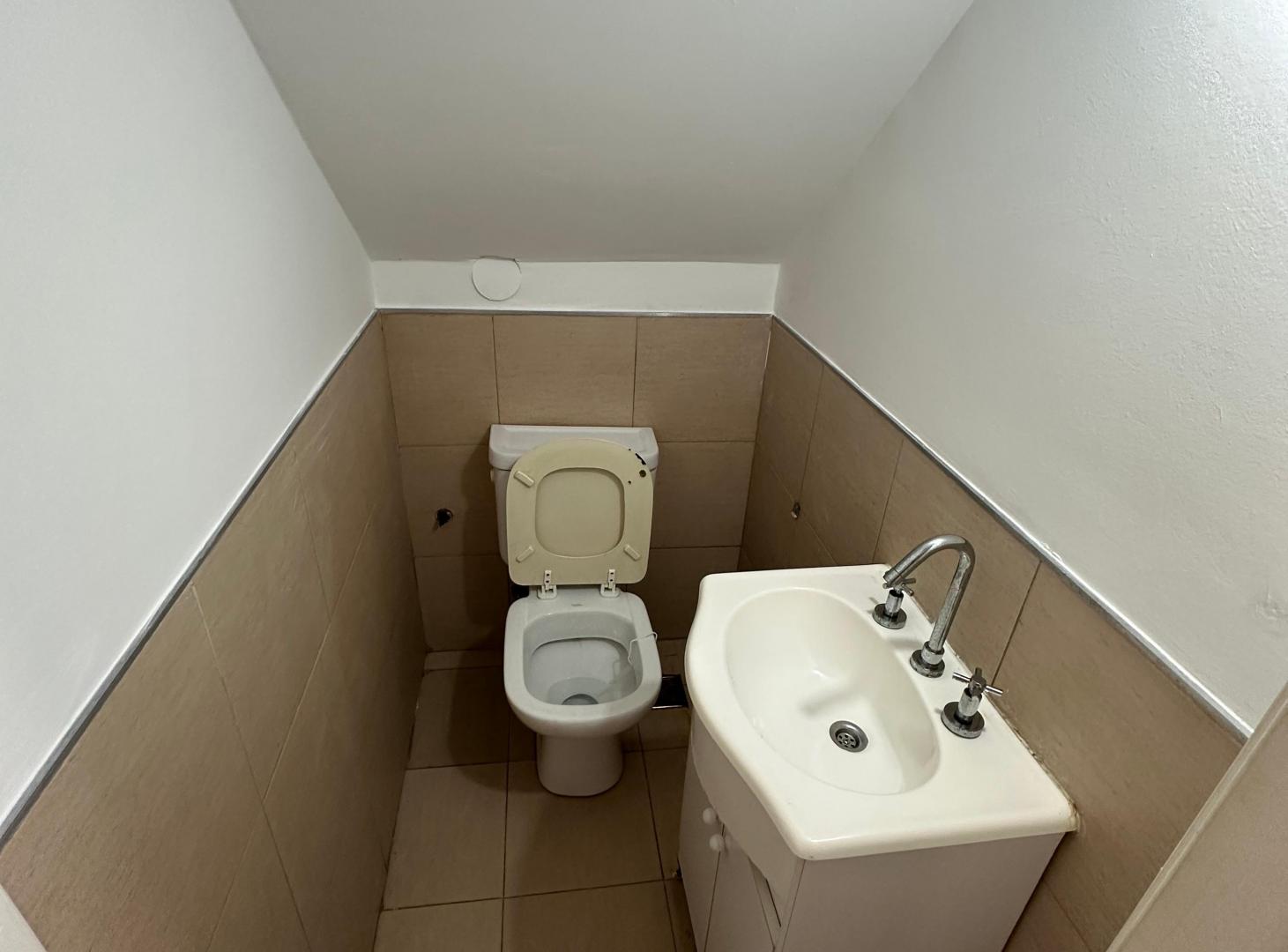 Foto de Casa en Alquiler Barrio Nuevo Jardin - Con Cochera, imagen 3