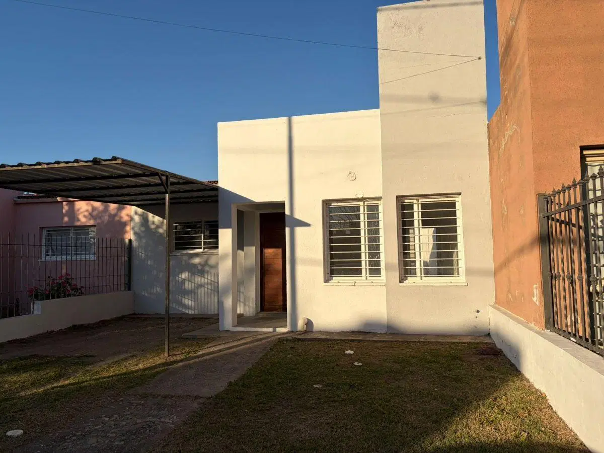 CASA A LA VENTA EN CARRARA DE HORIZONTE 1 DORMITORIO CANCELADO 2