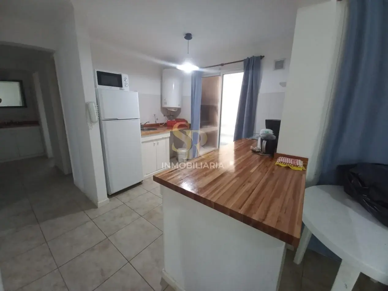 DEPARTAMENTO EN ALQUILER ANUAL 3 AMB ZONA CENTRO CON PILETA 5