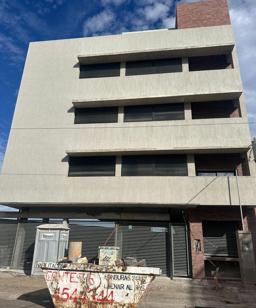 Departamento de 135 m² con 3 dormitorios en venta en Centro