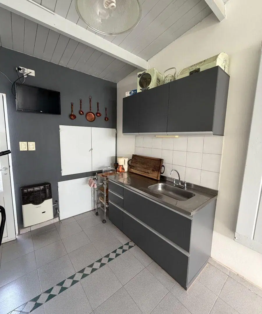 Casa con 3 dormitorios y pileta en venta en Barrio Polo 5
