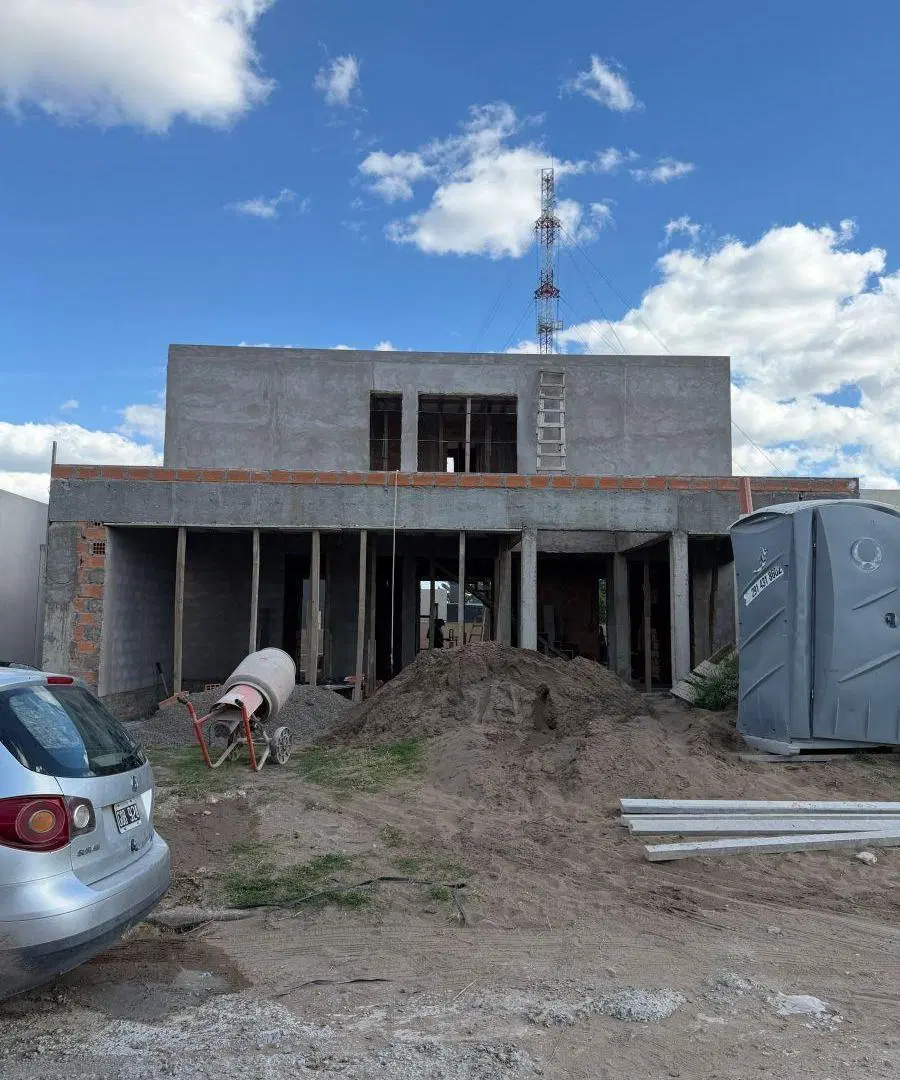 Casa con 4 habitaciones en venta en Bahía Blanca 1