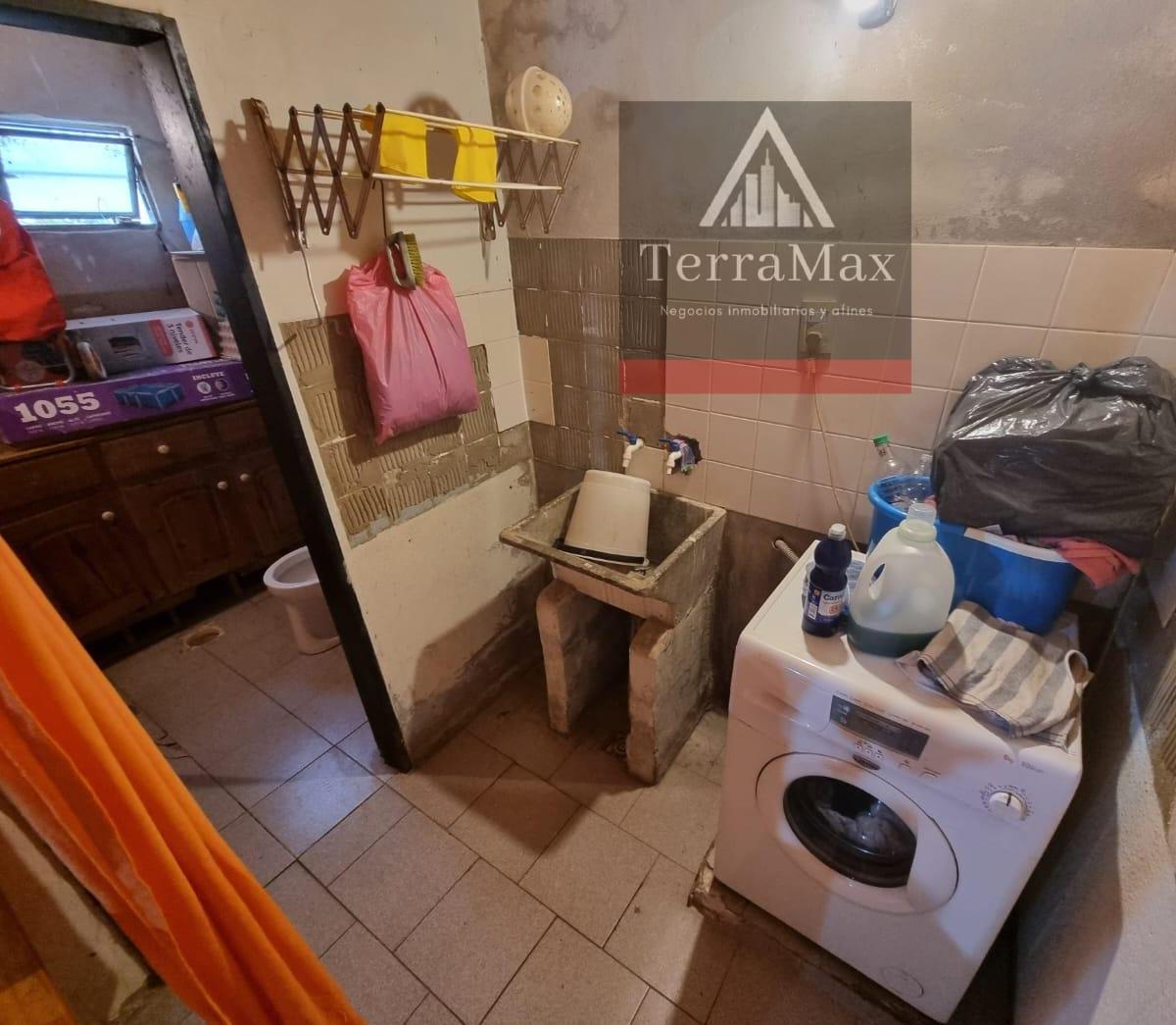Venta Casa de 2 Plantas B° Jardin del Sud Terr.165 M² (7x23.5) Cub. 90 M² 1