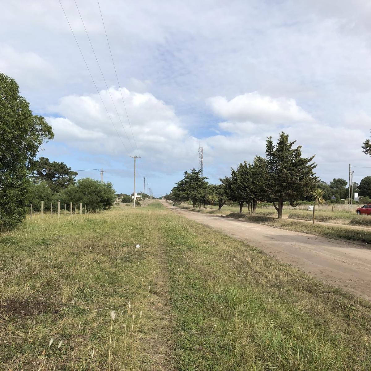 Terreno Sobre Av 27 Entre 98 y 96 3
