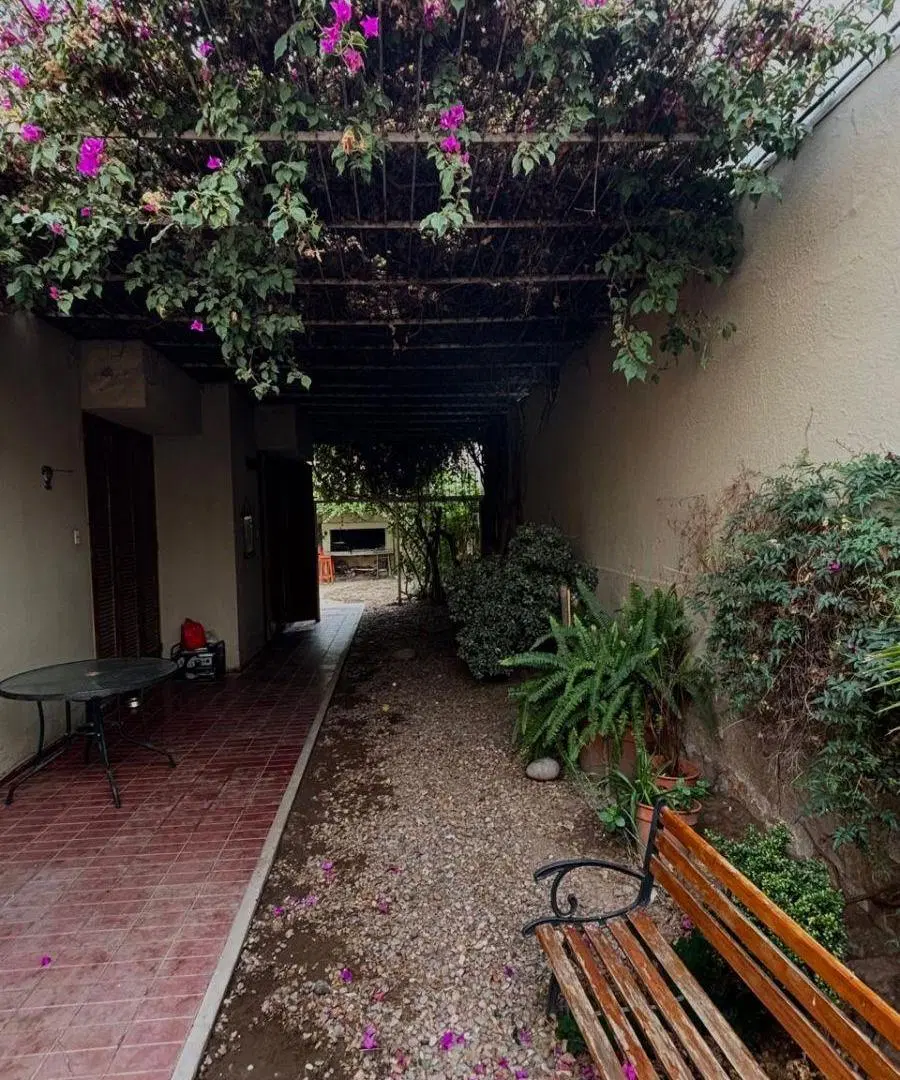 CASA EN VENTA PASO DE LOS ANDES 5