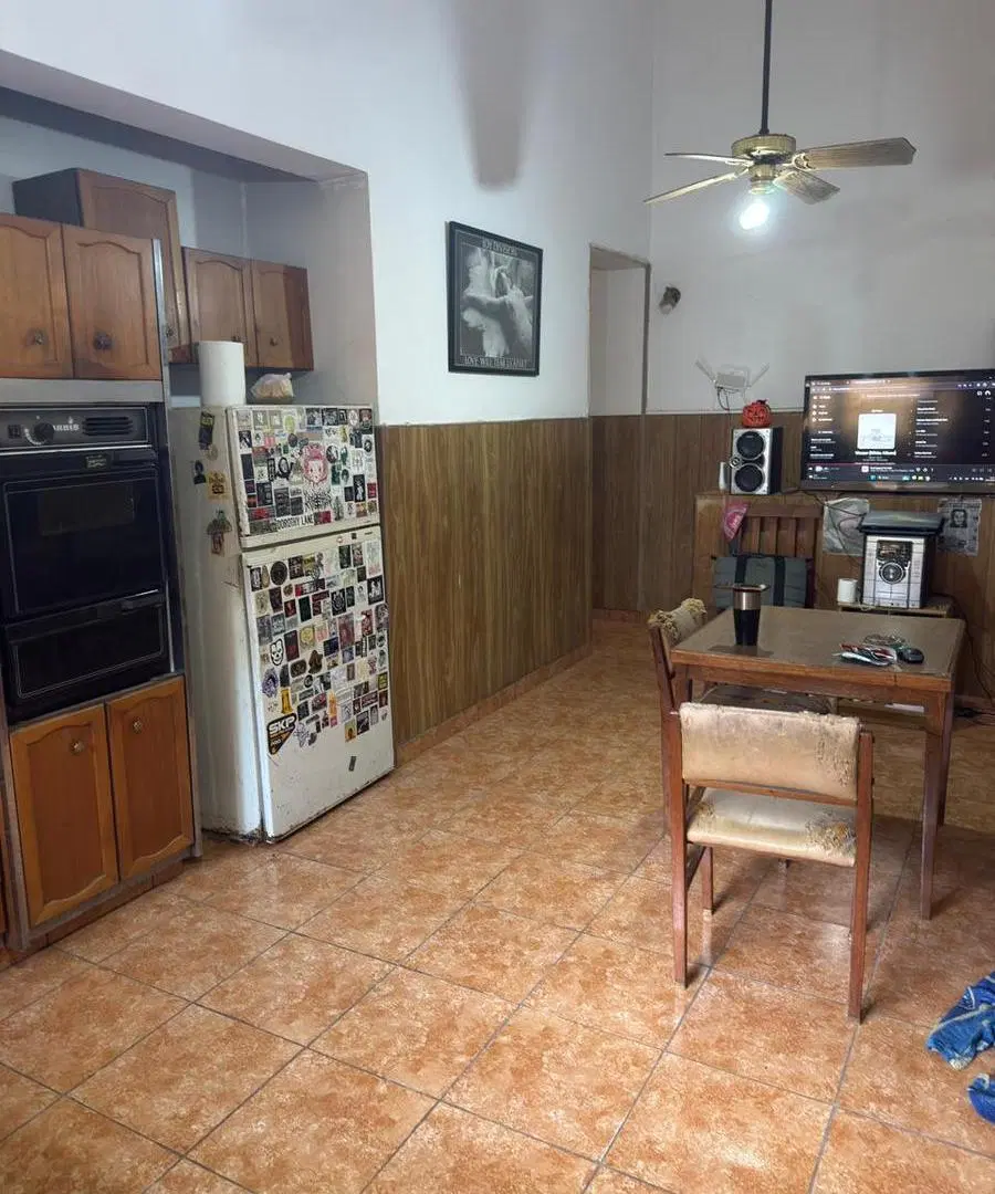 CASA / Barrio RIVADAVIA / CORDOBA / 3 Dormitorios 2