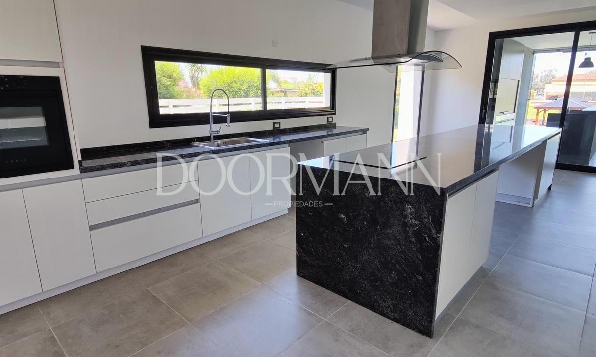 Foto de Casa en Venta | Barrio Cerrado San Marco | Maschwitz | Villanueva 5, imagen 3