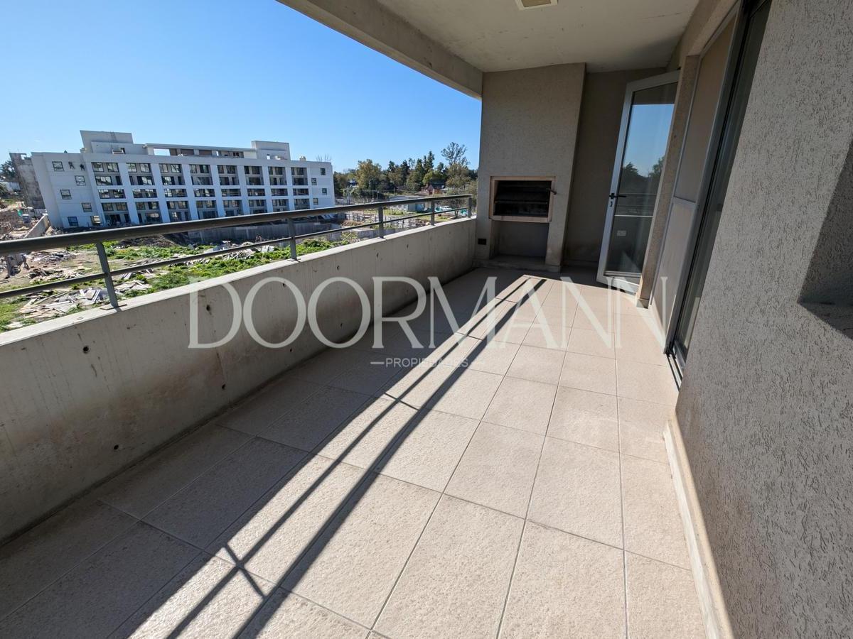 Departamento en venta 2 ambientes con cochera PERMUTA