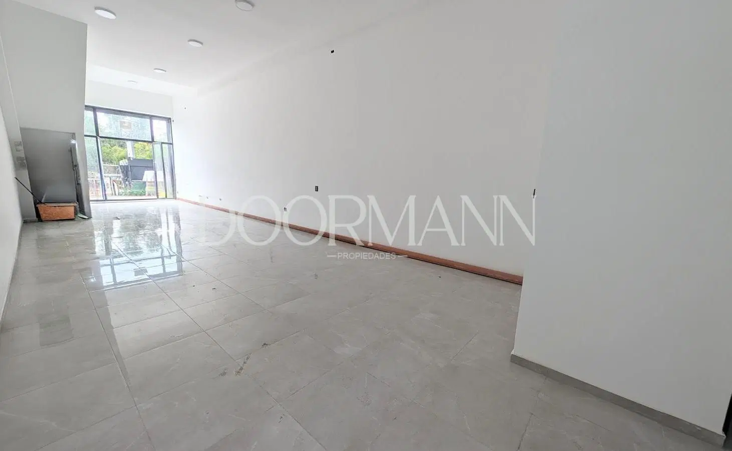 Local comercial en alquiler Benavidez Tigre 5
