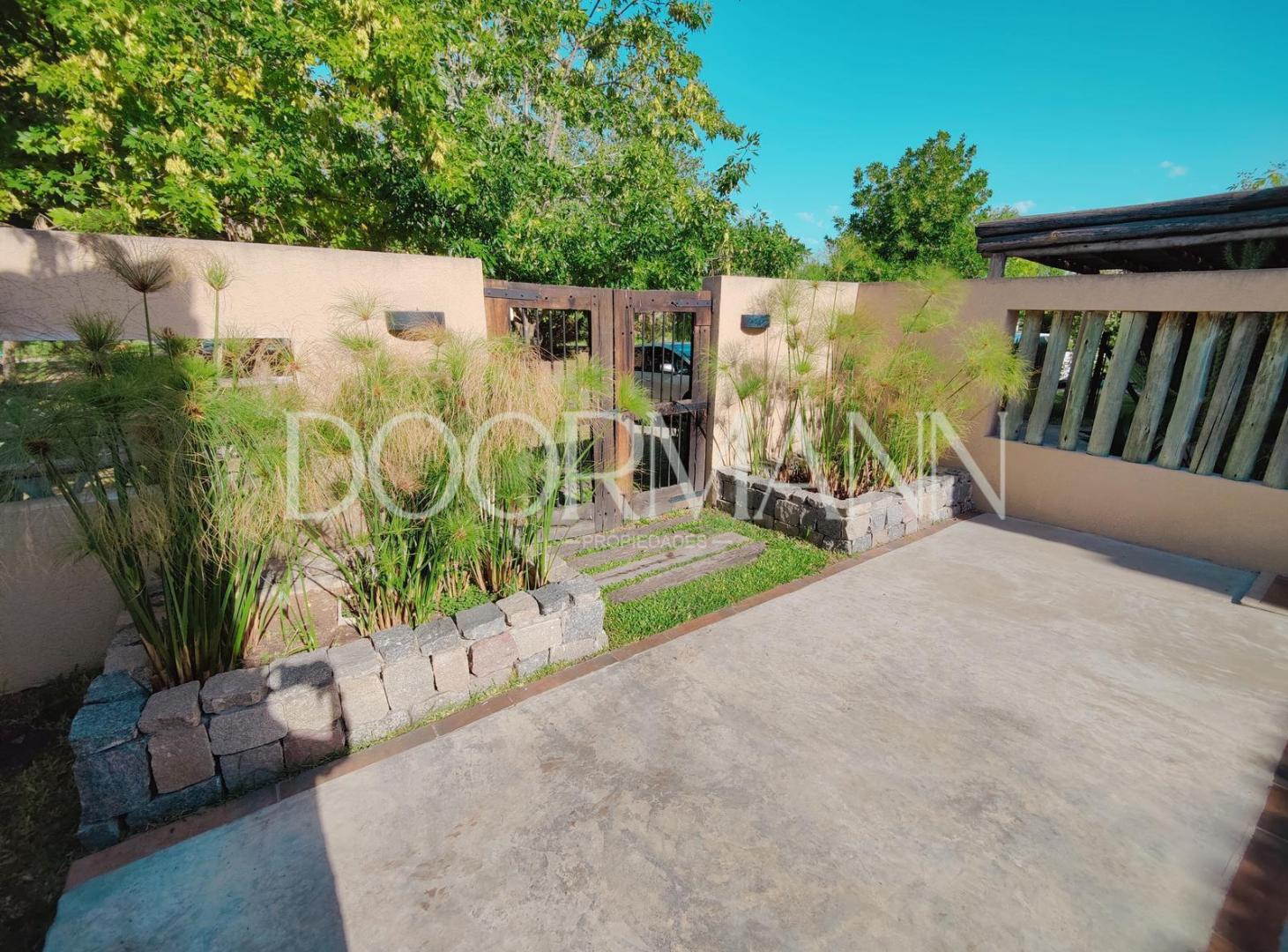 Foto de Casa en Venta en una planta 3 habitaciones dependencia pileta San, imagen 2