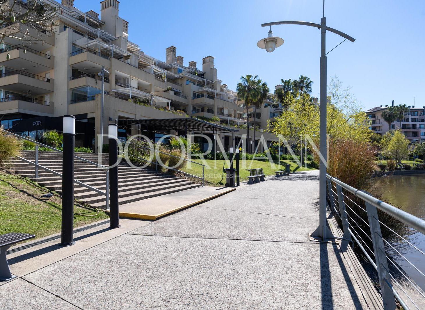 Foto de Local comercial en alquiler en la bahia de nordelta, imagen 2
