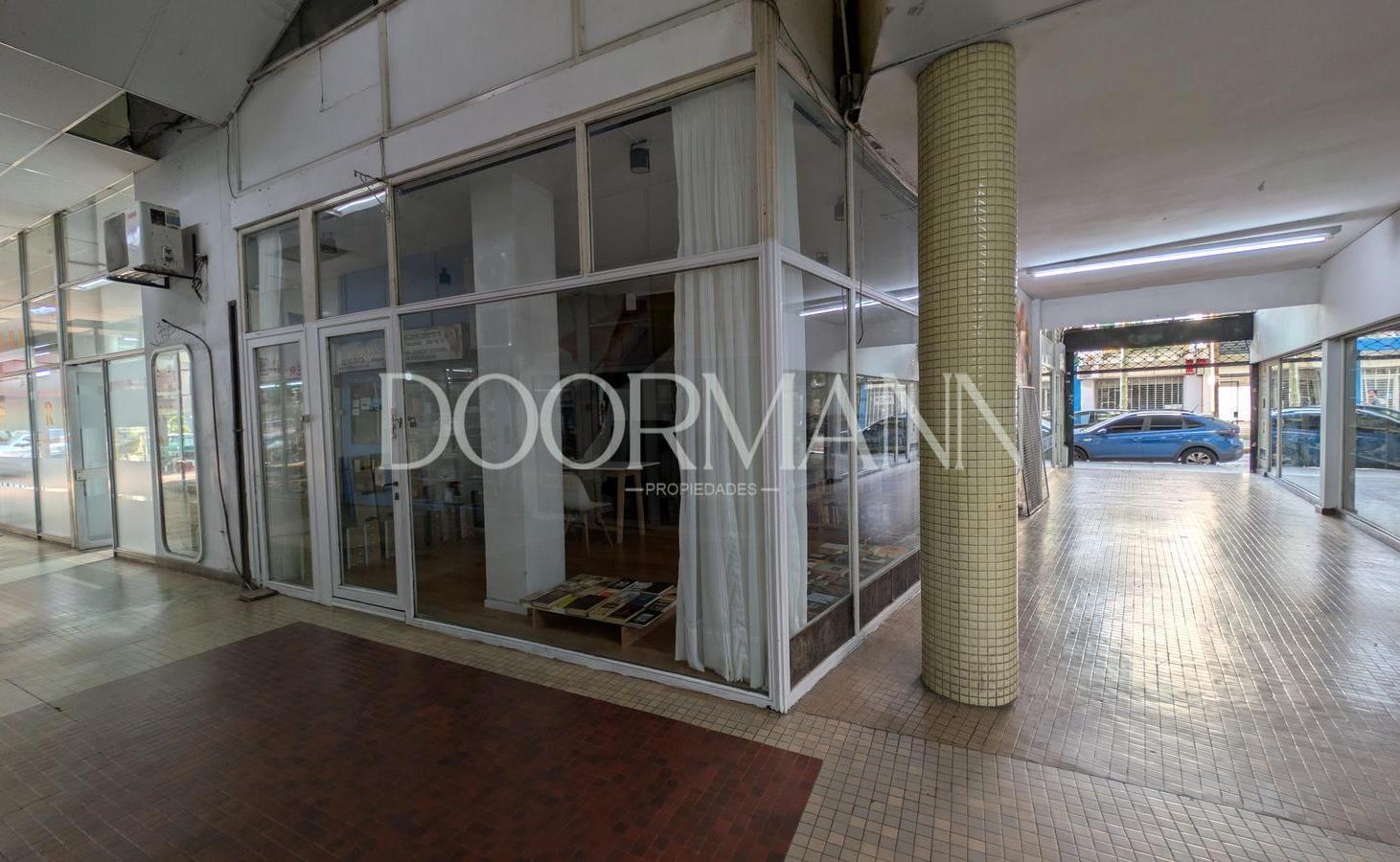 Foto de Local en venta galería comercial san isidro centro, imagen 1