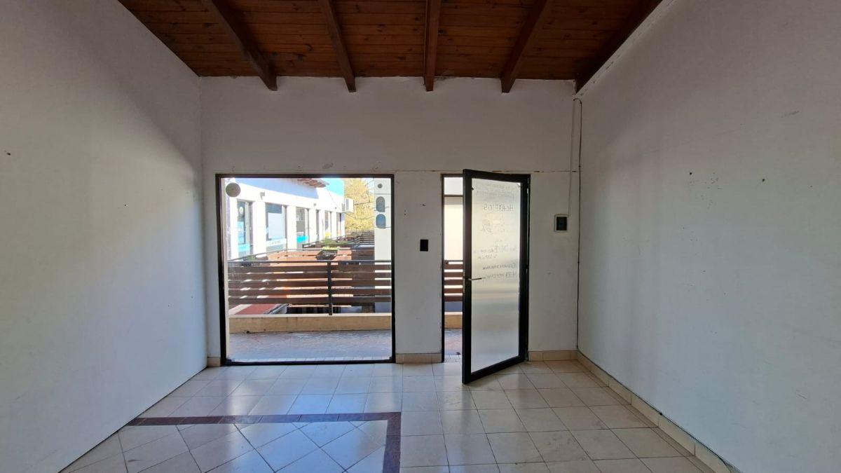 Foto de LOCAL COMERCIAL EN ALQUILER | PASEO ALBERDI – FUNES, imagen 1