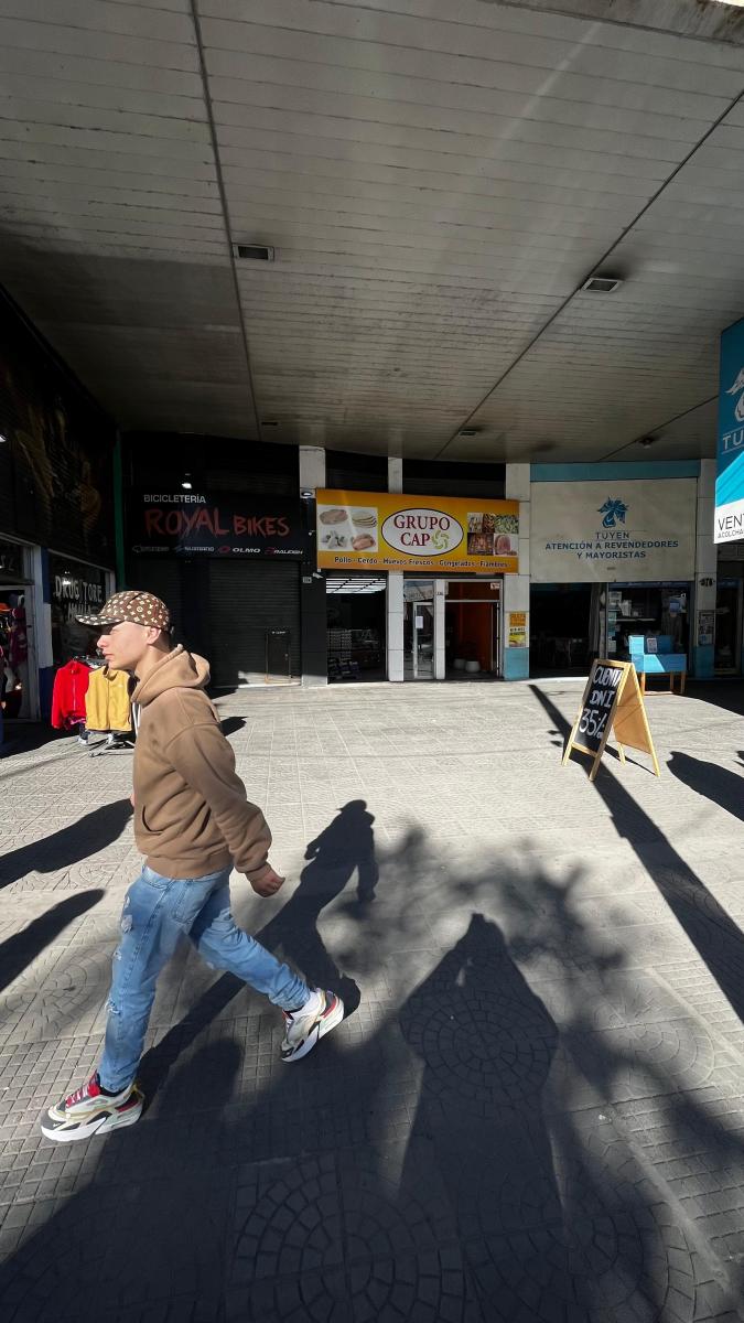 Complejo de Locales en Venta en Ezeiza Frente a La Estación 5