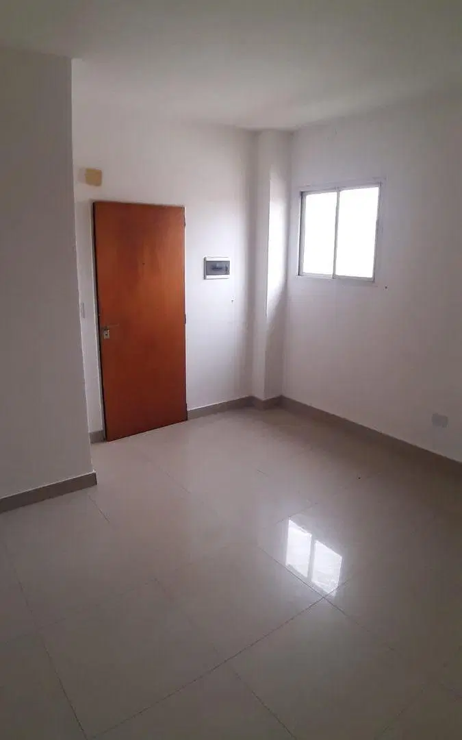 DEPARTAMENTO EN ALQUILER EN CIUDAD MADERO 2