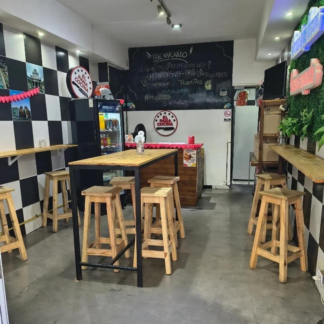 Foto de VENTA – LOCAL COMERCIAL CON COCINA Y PATIO | BAULERA - CHACABUCO 137, imagen 2