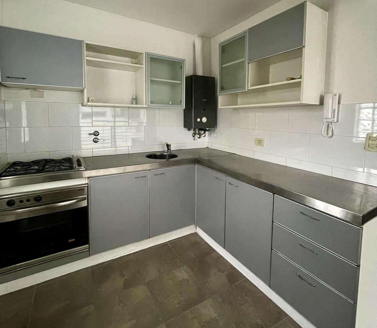 Foto de Departamento Bv. Oroño. 2 dormitorios., imagen 2