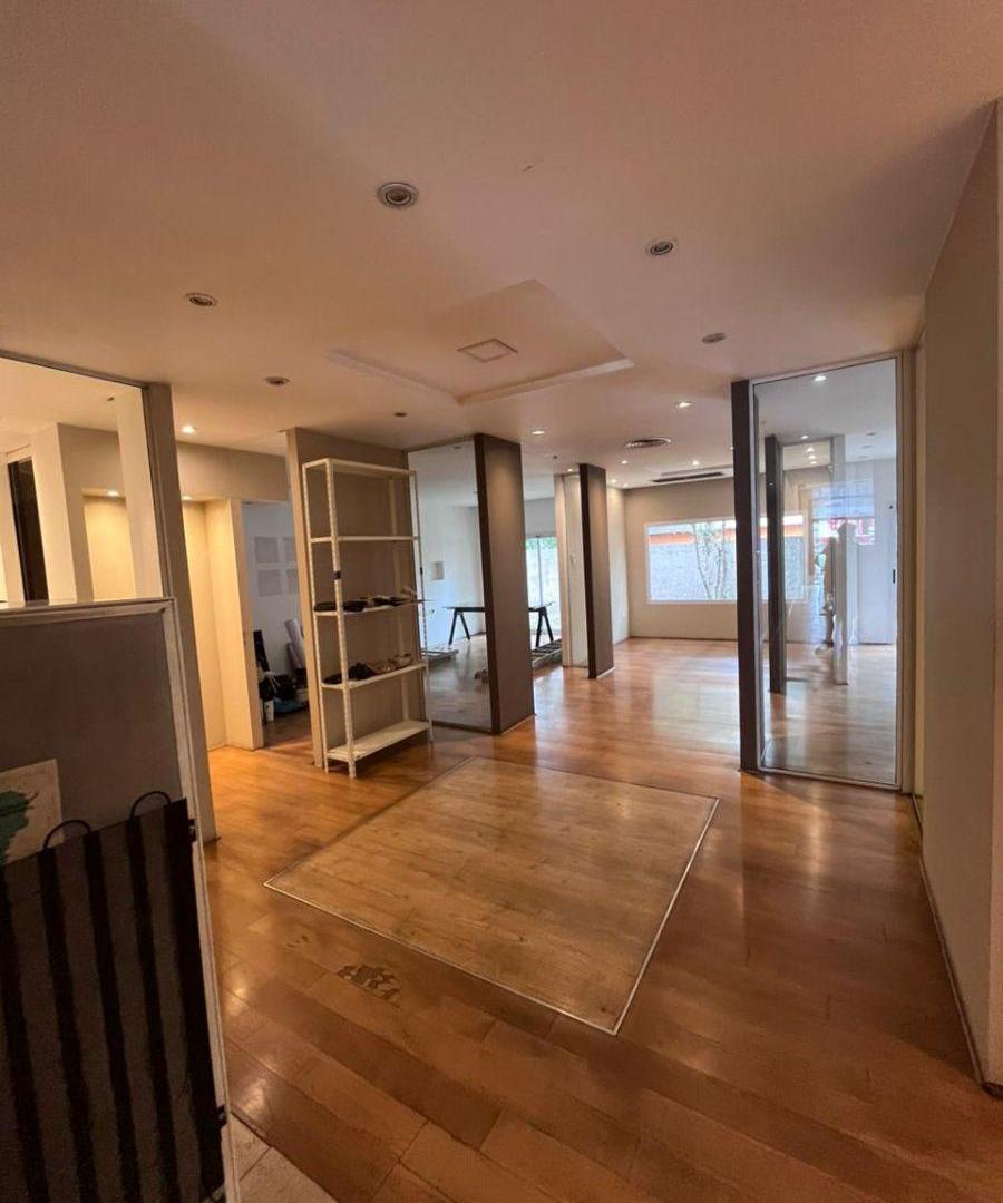 Local comercial de 200 m² en alquiler en Canning.