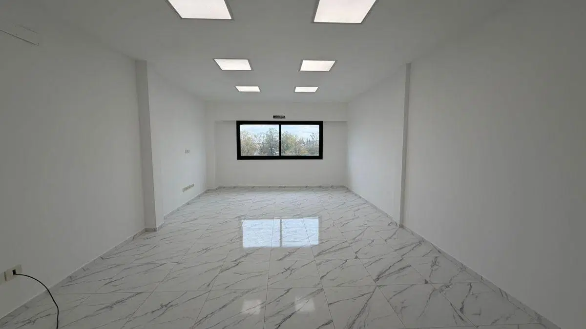 ALQUILER OFICINA COMERCIAL. 2
