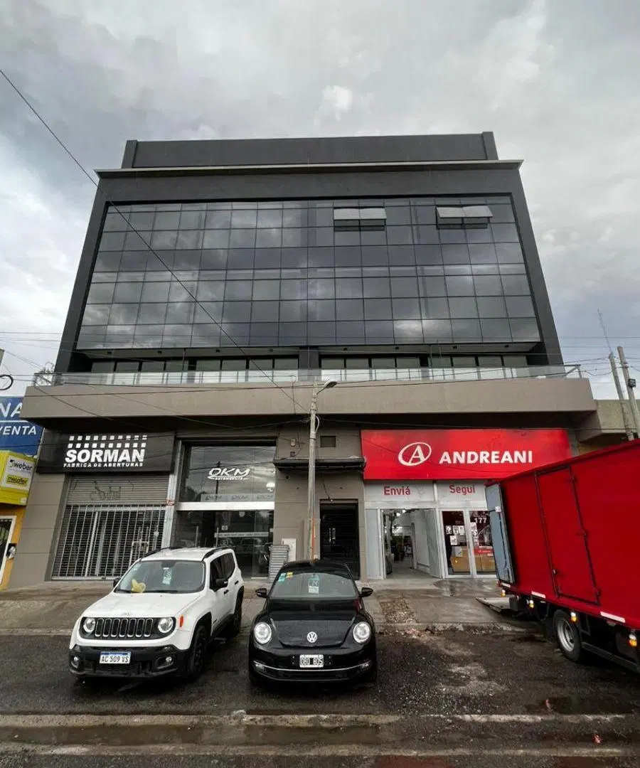 ALQUILER OFICINA COMERCIAL. 5