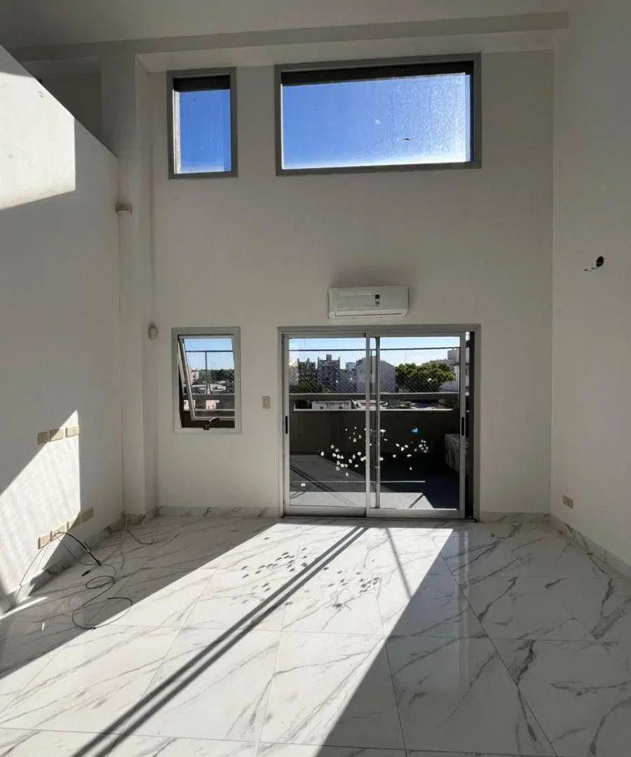ALQUILER AMPLIO DUPLEX OLIVOS. 4