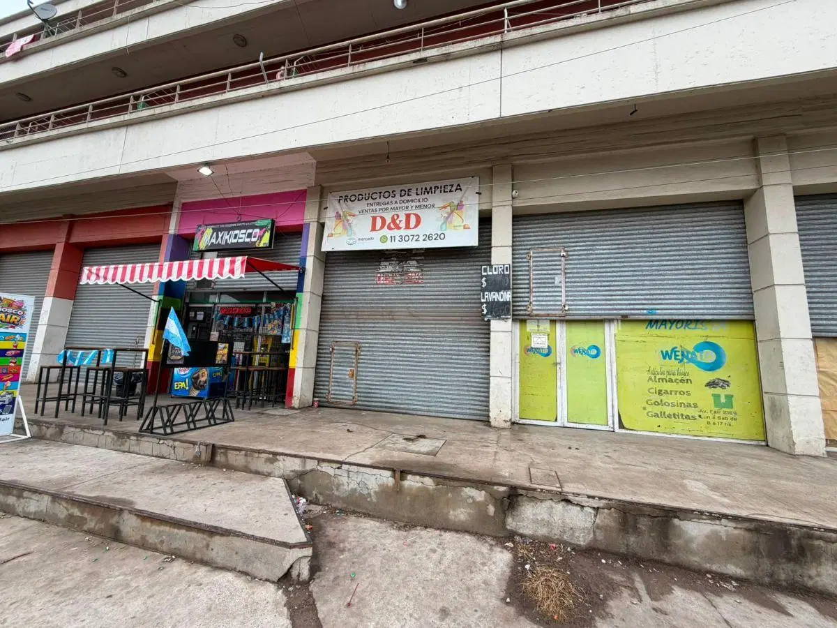 ALQUILER LOCAL COMERCIAL SOBRE AV. FAIR. MONTE GRANDE. 2